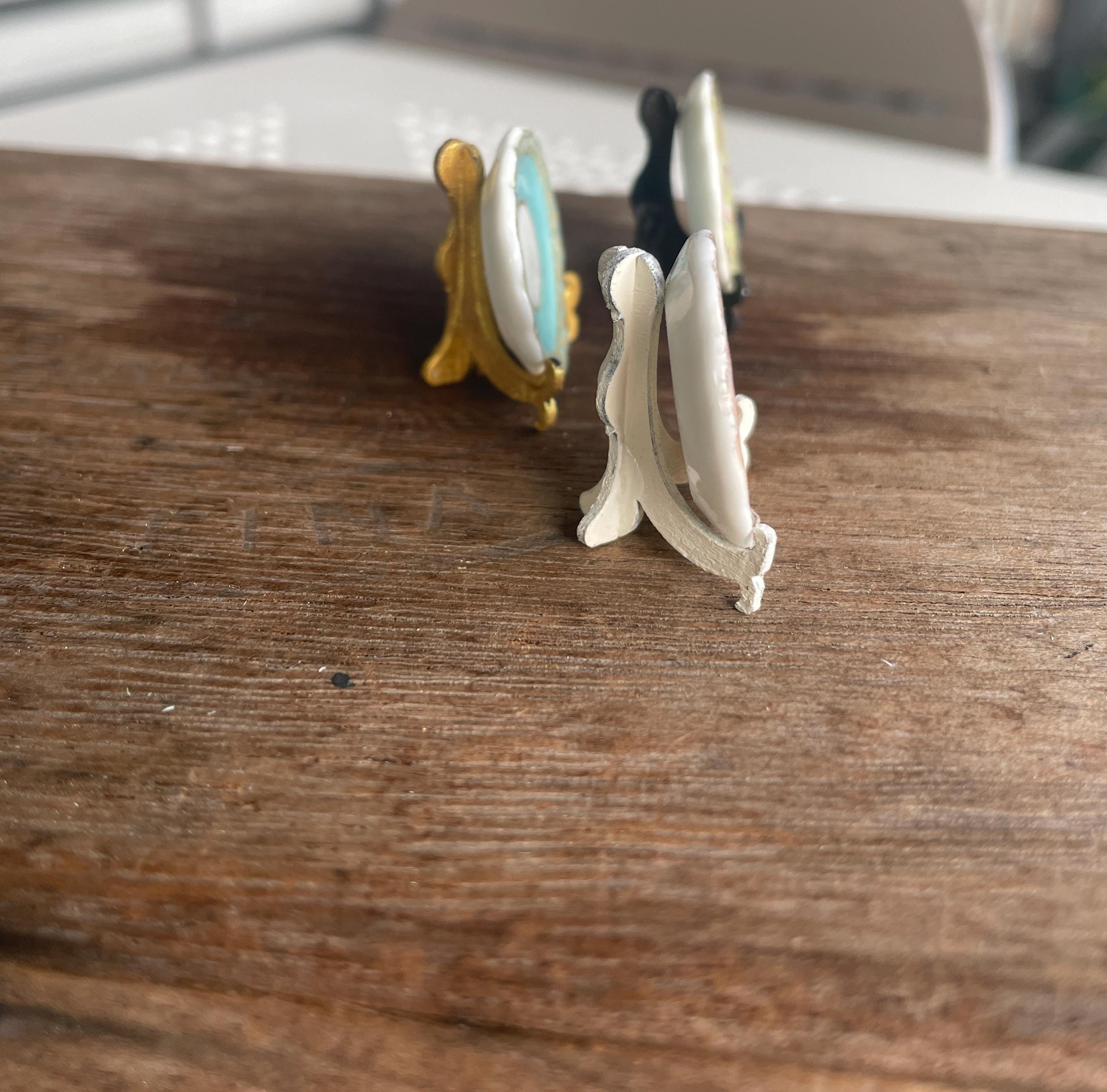 Ceramic Dollhouse 1:12 Scale Plate Stands – Gold, White, Silver & Black Finishes