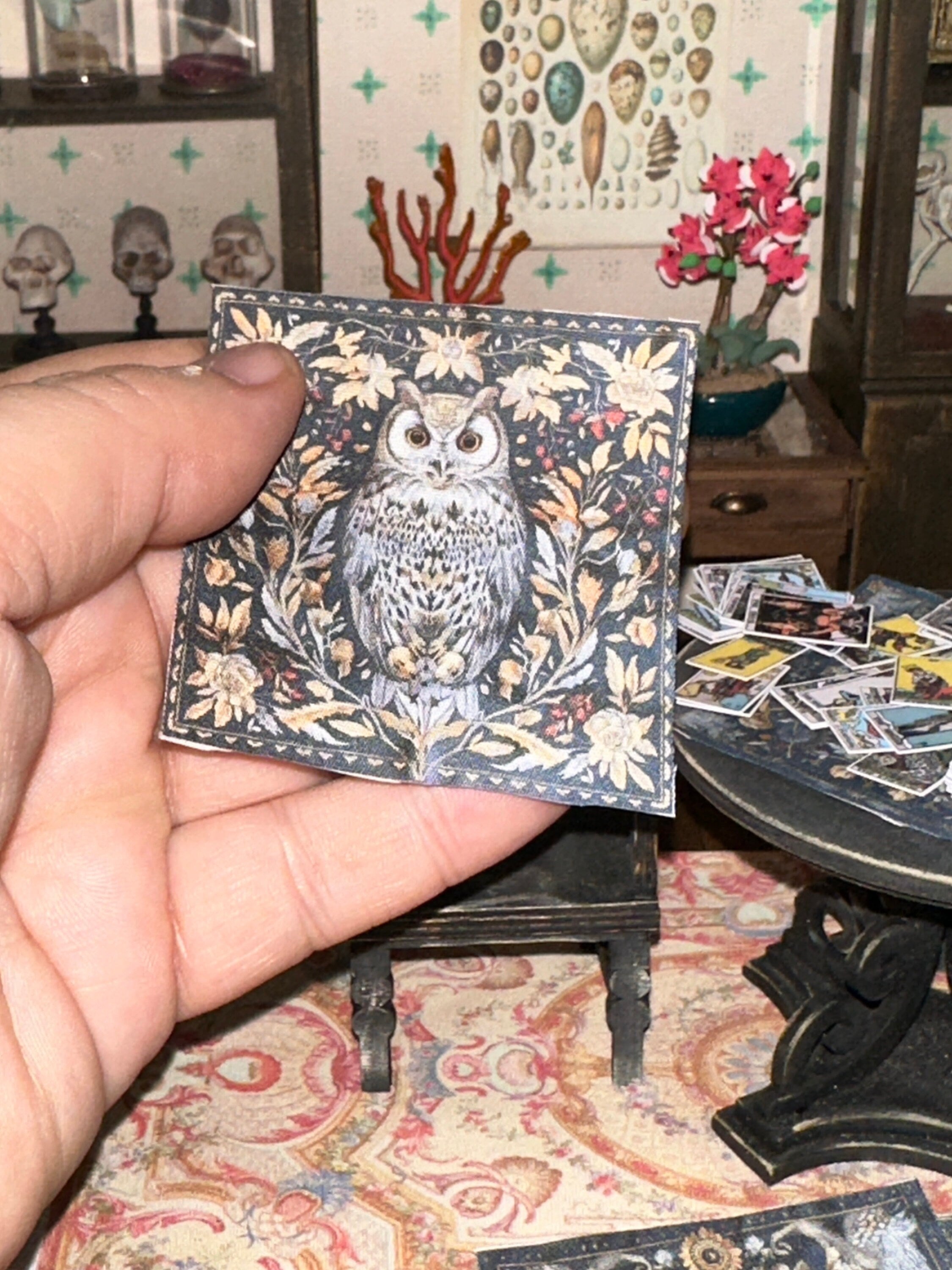 Dollhouse Miniature 1:12 Scale Tarot Deck – Rider-Waite with Altar Cloth