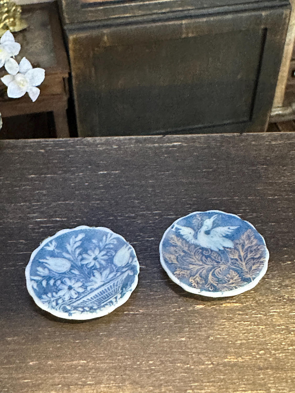 Ceramic Dollhouse 1:12 Scale Plates – Blue and White Folk Pattern Miniatures