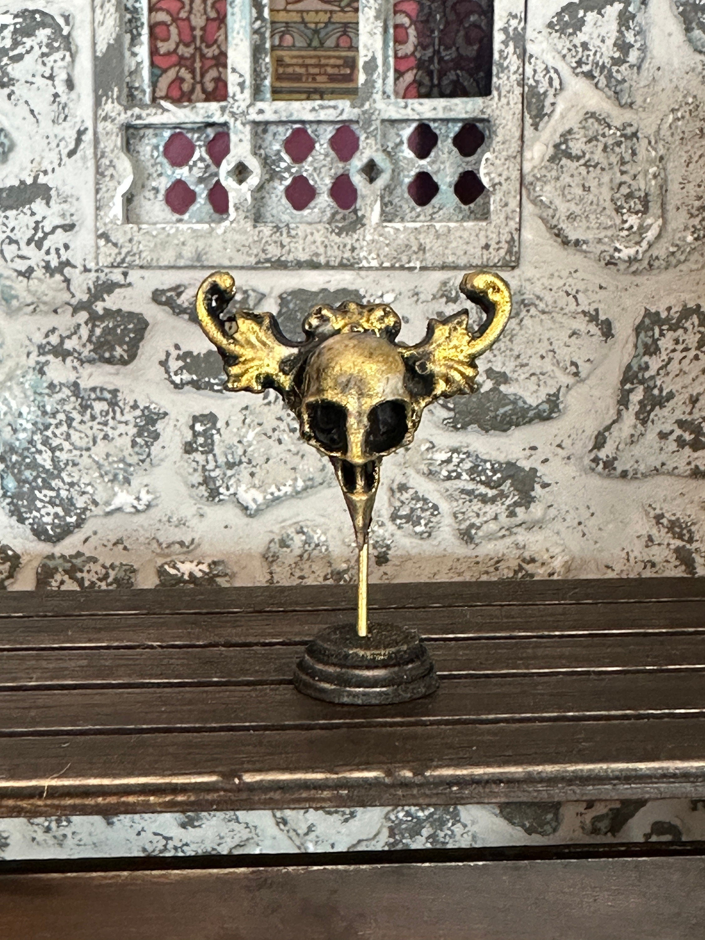 Handmade Miniature Bird Skull Statue – Aged Ornate Gothic Collectible