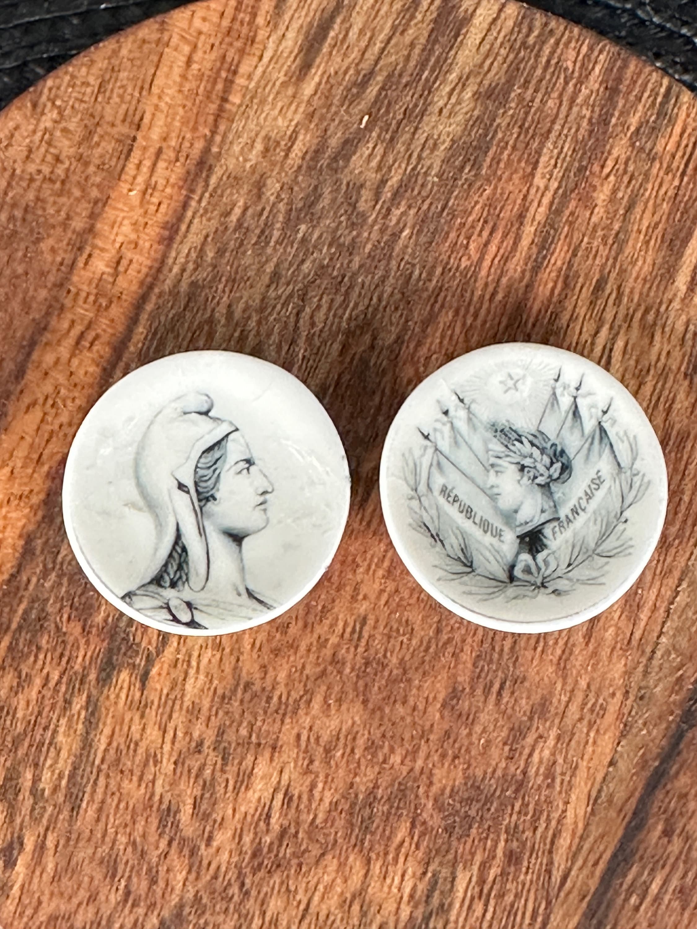 Ceramic Dollhouse 1:12 Scale Plates – French Republic & Empire Revolution