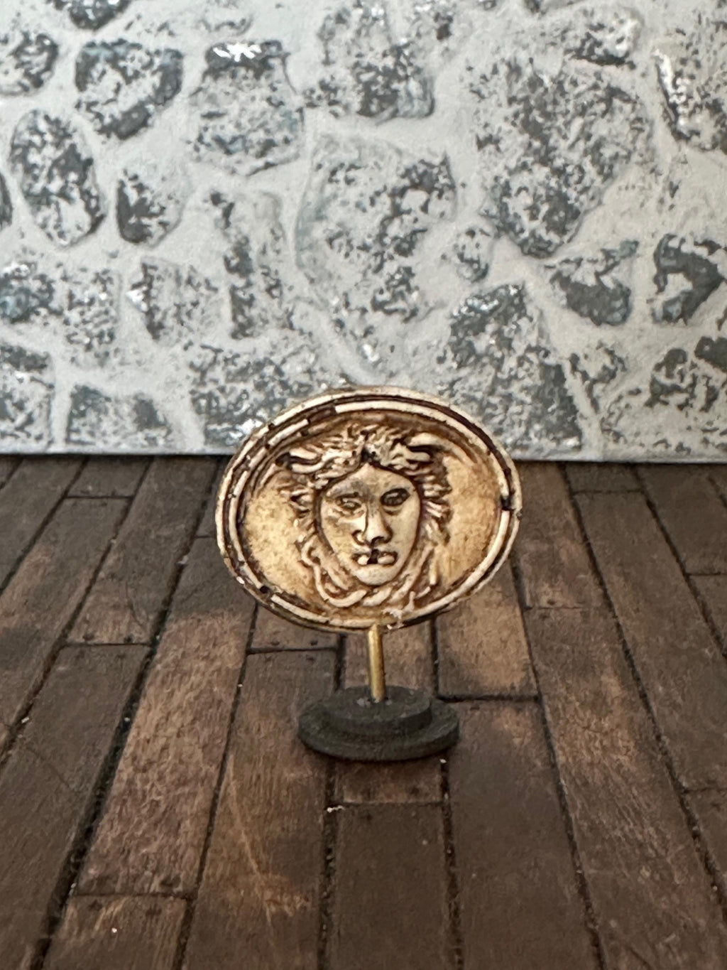 Handmade Doll House Miniature Art Collectors Statue Ornament Aged Grungy Gilded Medusa on Stand