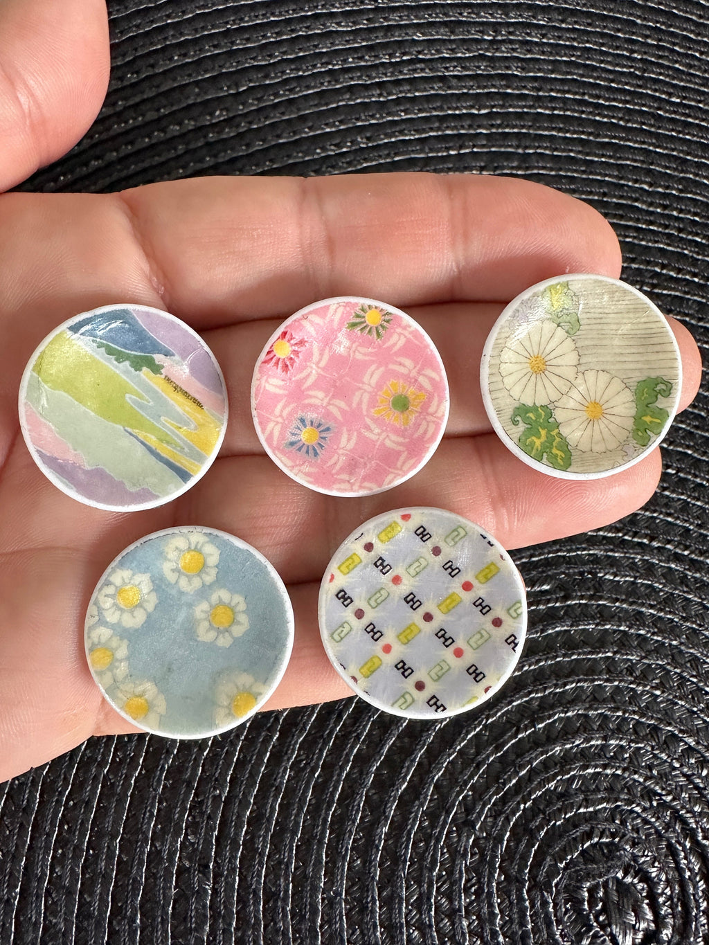 Ceramic Dollhouse 1:12 Scale Plates – Japanese Traditional Art Designs