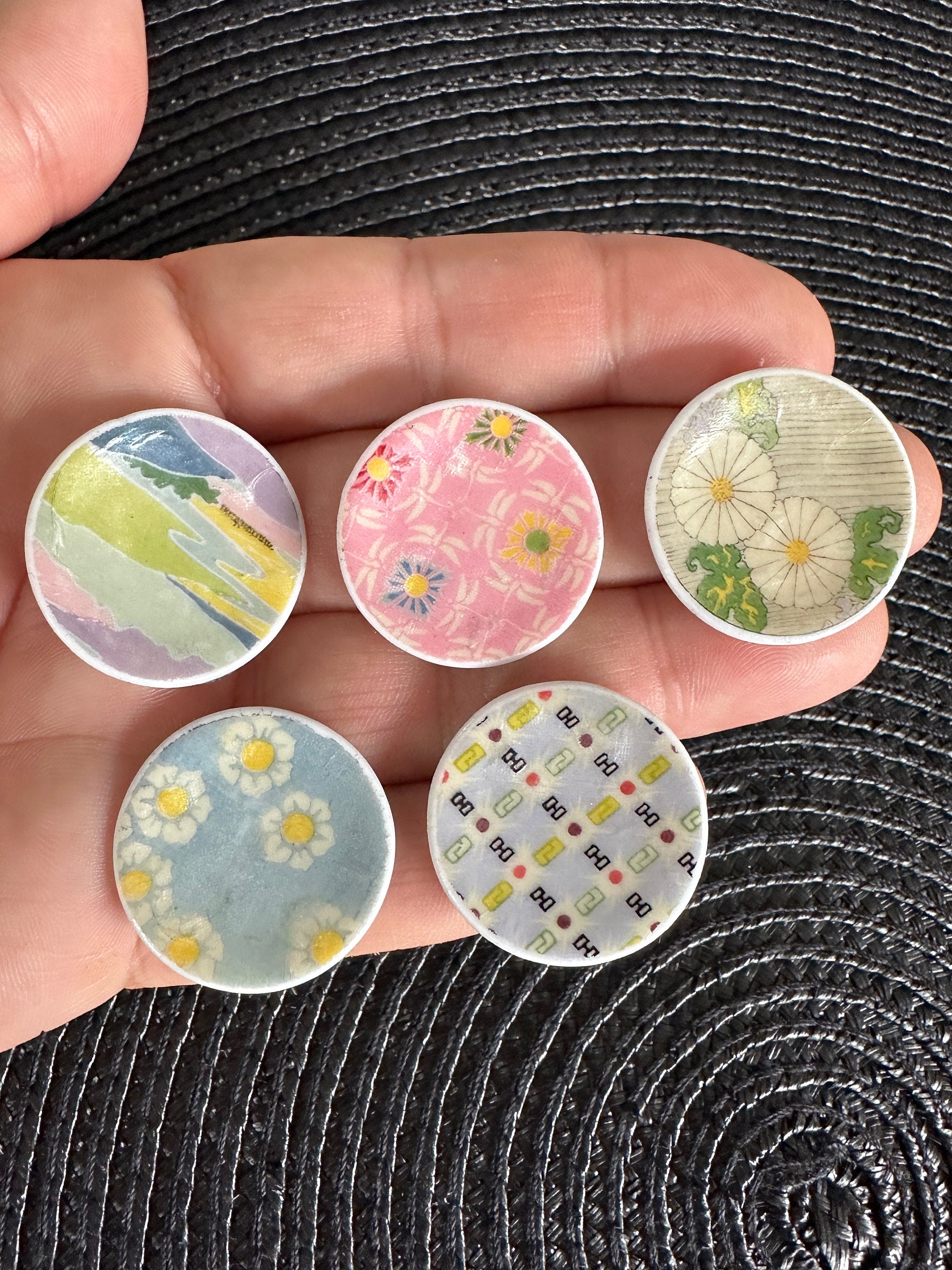 Ceramic Dollhouse 1:12 Scale Plates – Japanese Traditional Art Designs