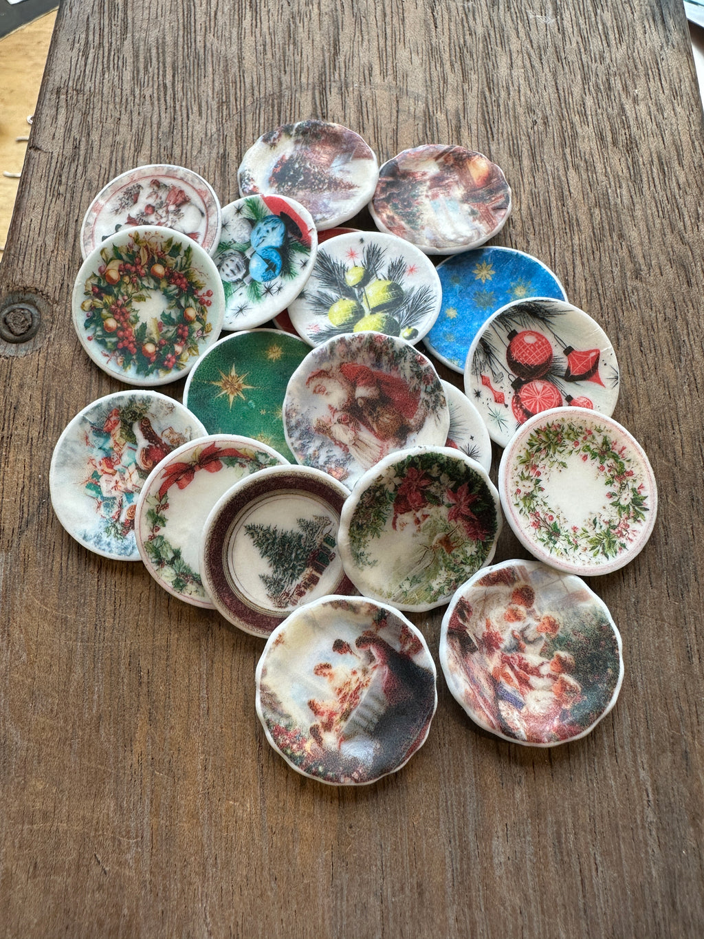 1:12 Scale Dollhouse Plates – Christmas Festive Season Holidays