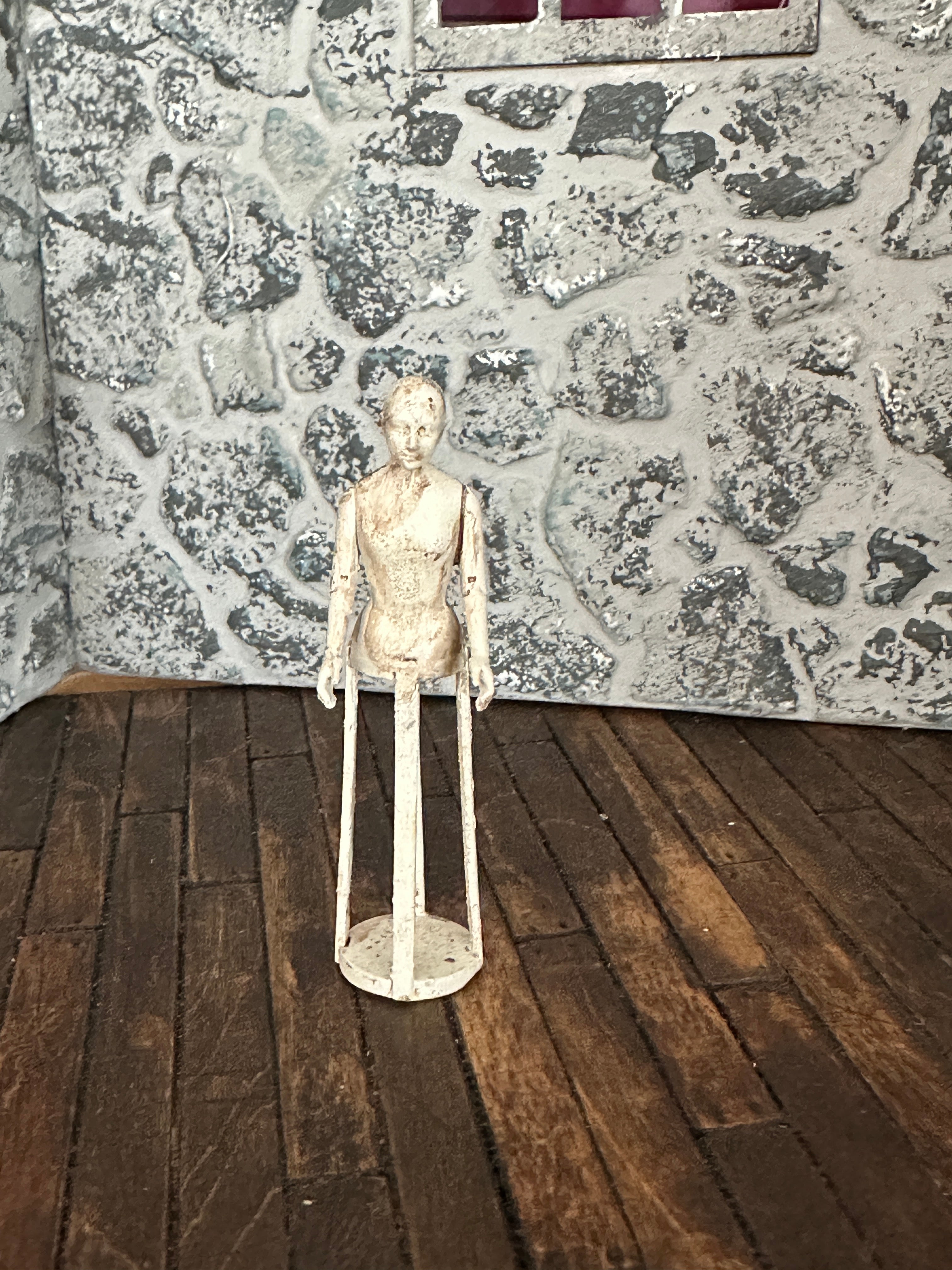 Dollshouse Miniature 1:12 scale Cage Doll Santos 18th Century Mannequin SMALL