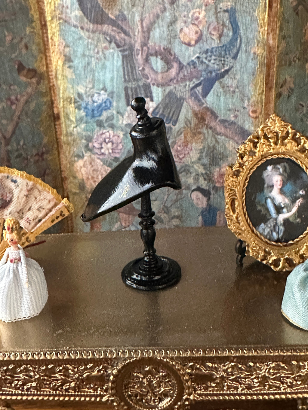 Handmade Miniature Display Bust – Victorian Black Jewellery Stand (1:12 Scale)