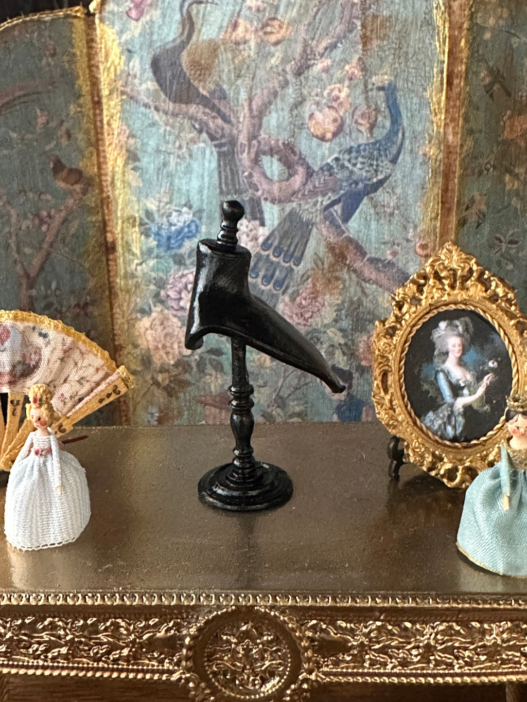 Handmade Miniature Display Bust – Victorian Black Jewellery Stand (1:12 Scale)