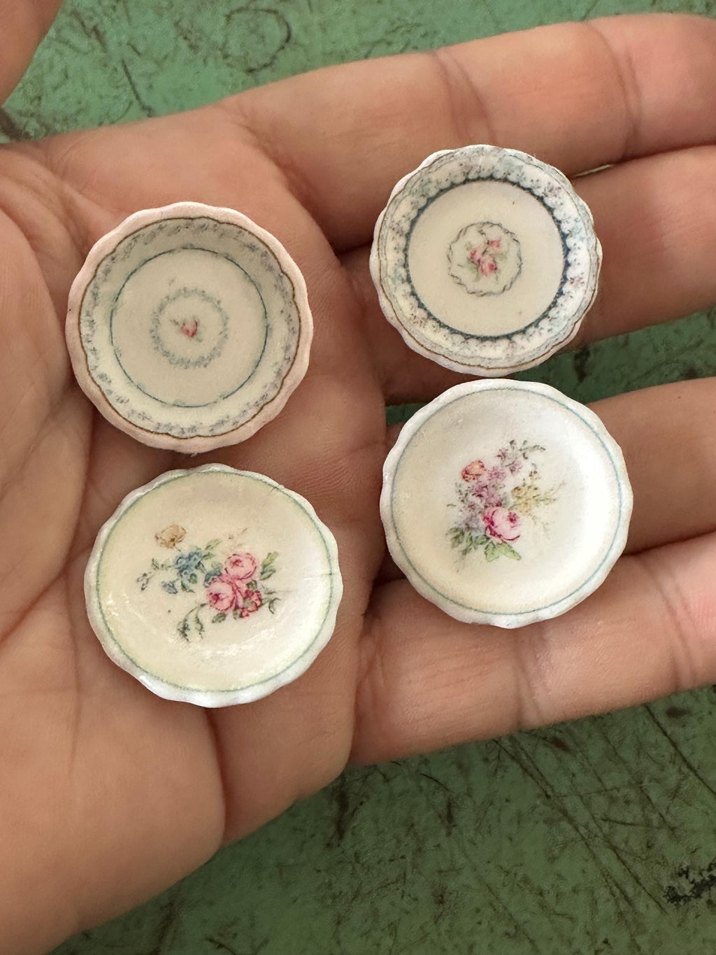 Ceramic Dollhouse 1:12 Scale Plates – 18th Century Marie Antoinette Trianon Floral Miniatures